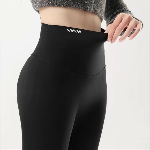 SINSIN High Waisted Butt Lifting Yoga Leggings - Picture 7 of 8